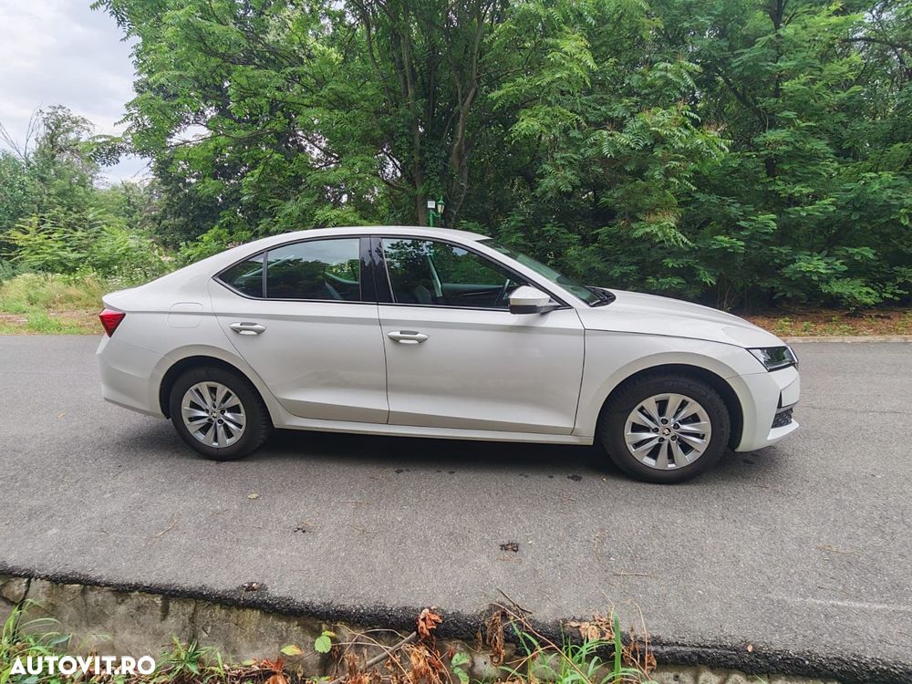 SKODA Octavia 2024 — imagine 6
