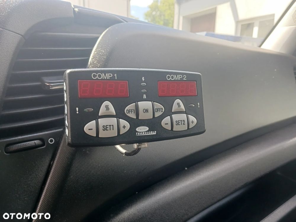 Mitsubishi Canter Fuso 9C18 2018r 299 tyś km Chłodnia Mroźnia Agregat CARRIER Supra 550 - 23