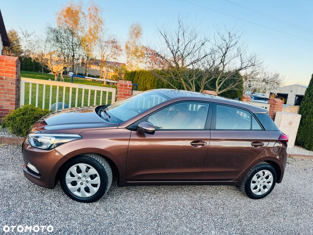 Hyundai i20 1.2 Intro Edition - 27