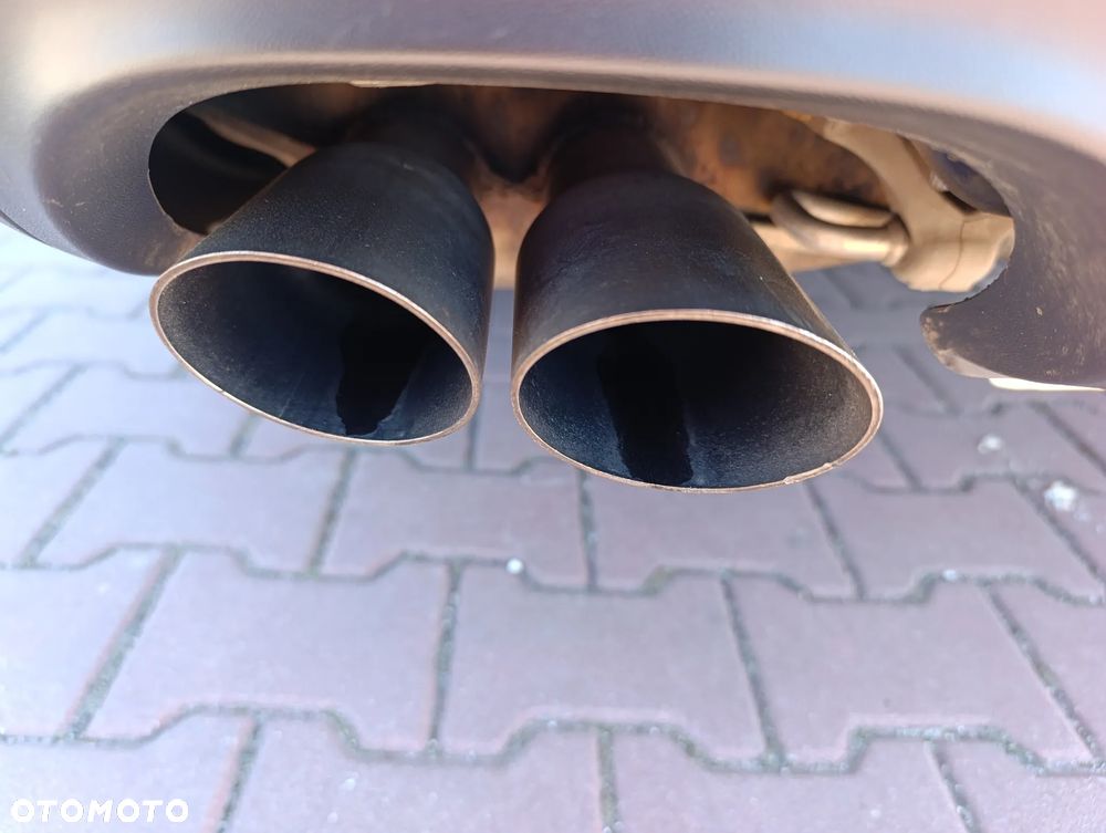 Volkswagen Passat 2.0 TDI Comfortline - 8