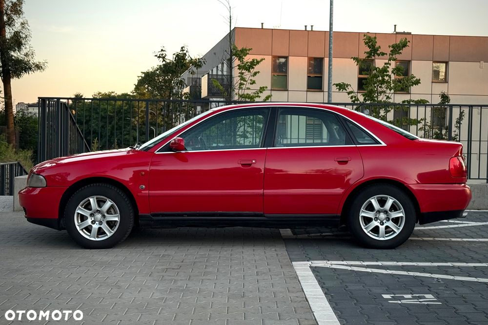 Audi A4 Limousine - 3