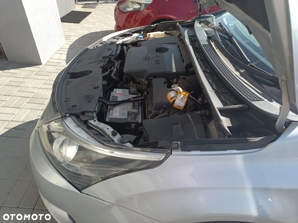 Toyota Avensis 2.0 D-4D - 10
