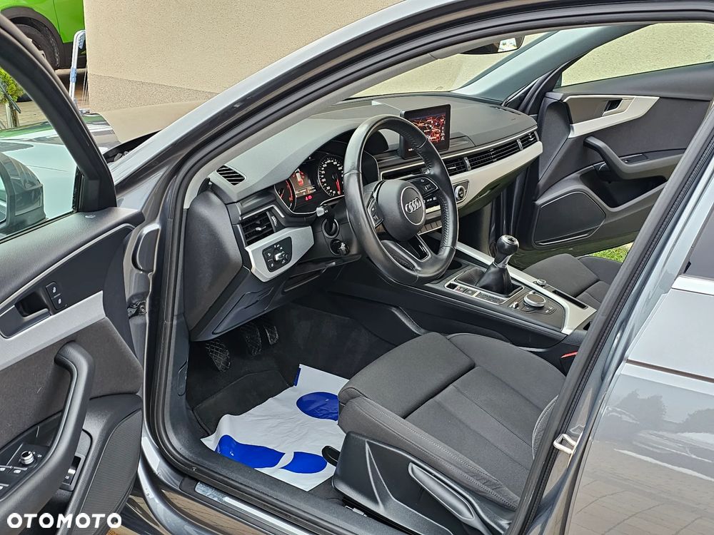 Audi A4 Avant 35 TFSI sport - 20