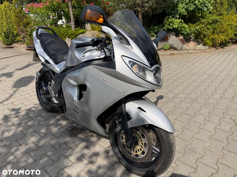 Triumph Sprint - 8