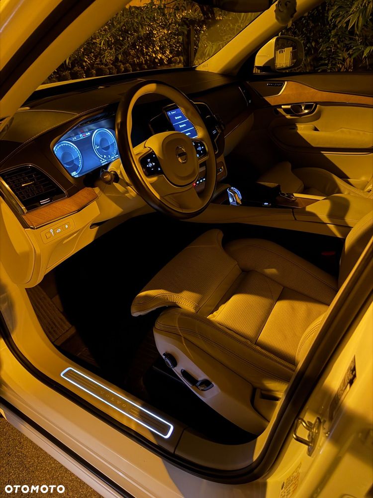 Volvo XC 90 - 6