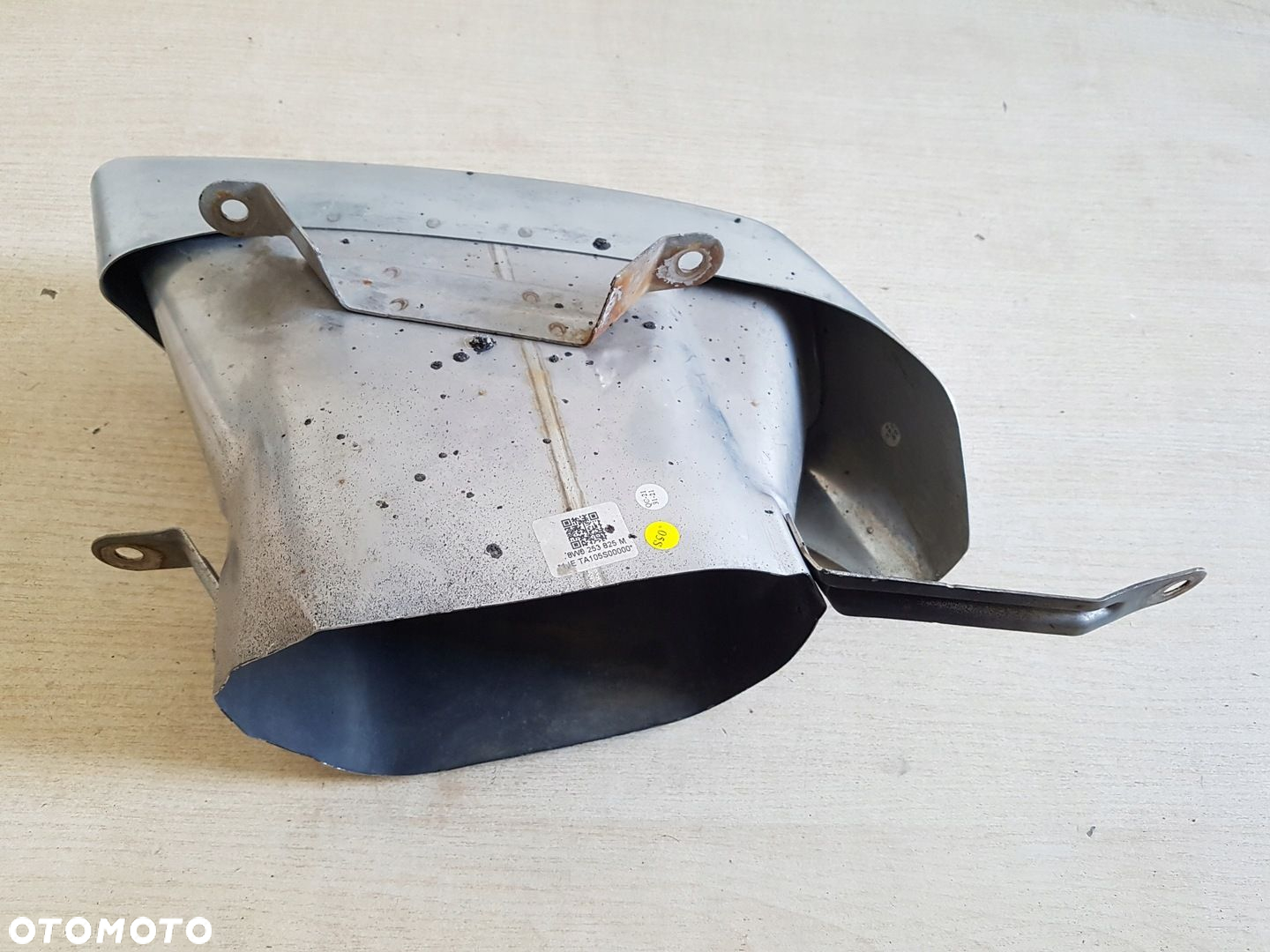 AUDI A4 B9 końcówka wydechu lewa 8W0253825M - 4