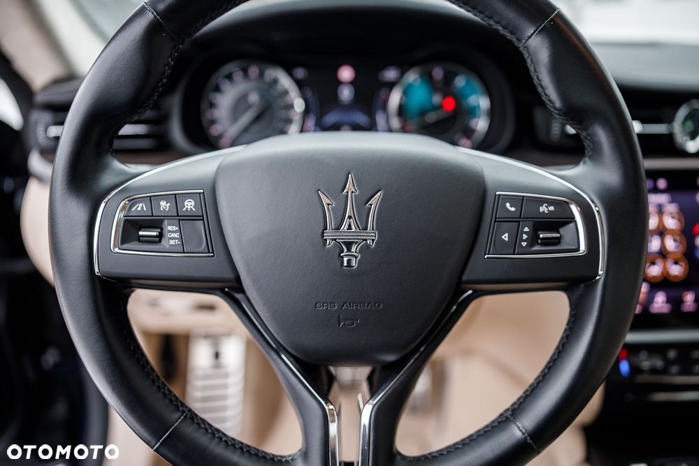 Maserati Quattroporte GranLusso S - 29
