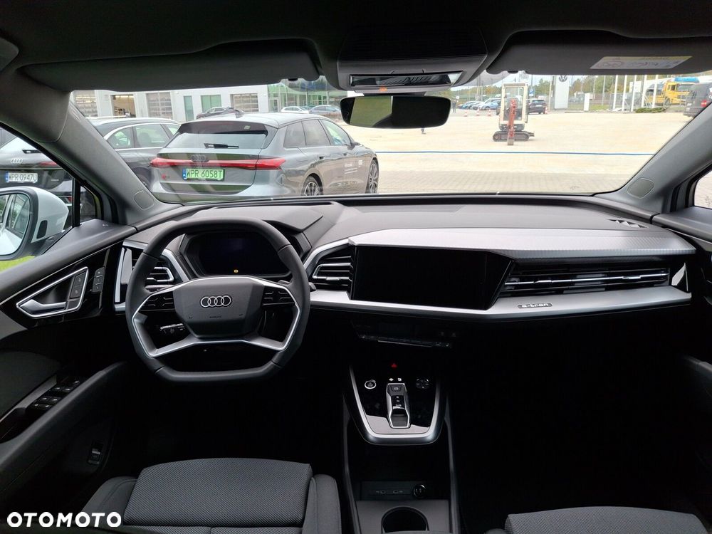 Audi Q4 e-tron - 15