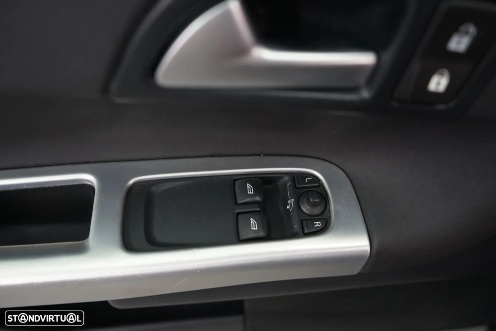 Volvo C30 1.6 D2 Momemtum Start/Stop - 17