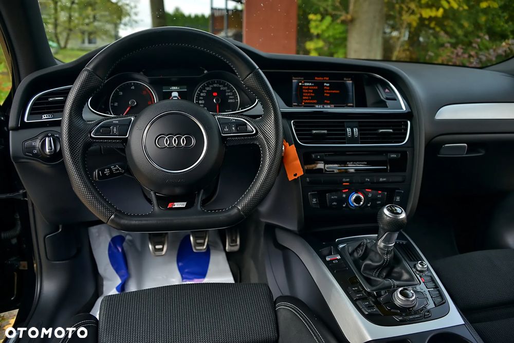 Audi A4 Avant 2.0 TDI DPF S line Sportpaket - 6