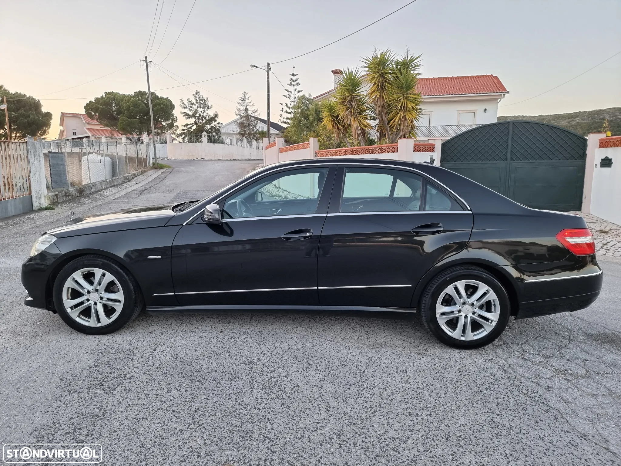 Mercedes-Benz E 220 CDi Avantgarde BE Auto. - 2