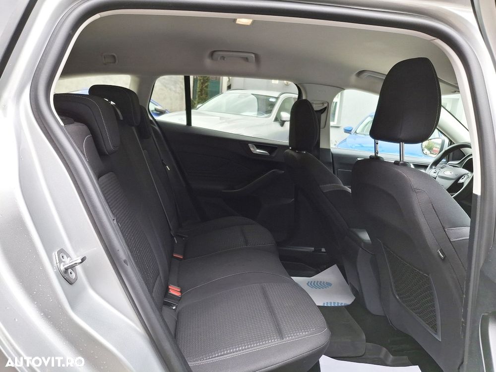 Ford Focus 1.5 EcoBlue Connected - 11