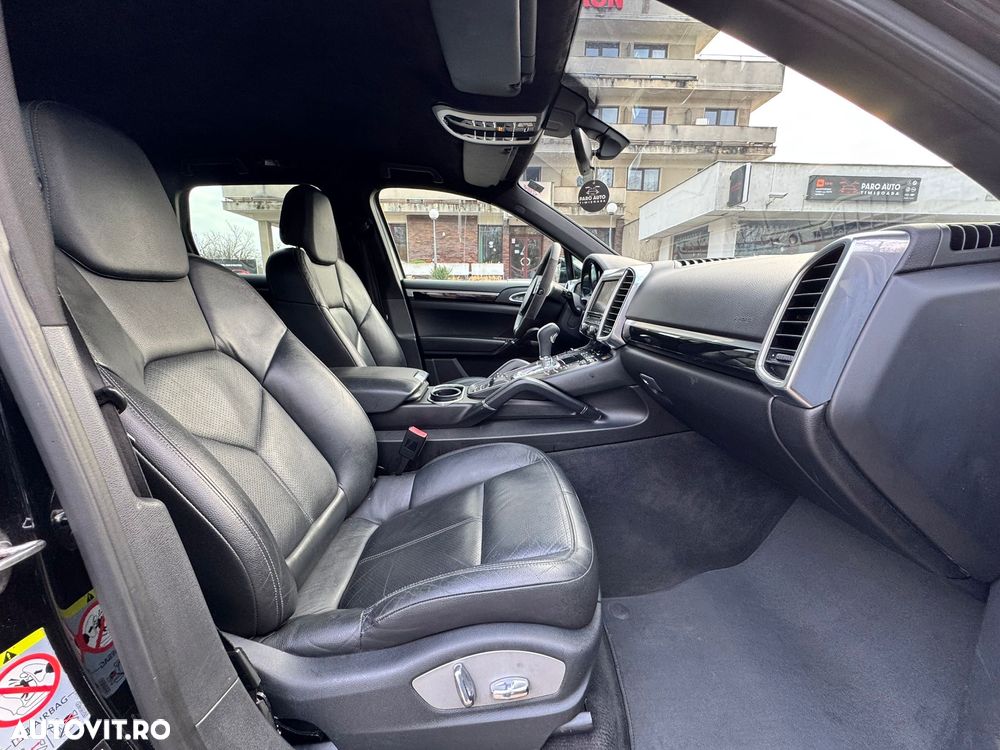 Porsche Cayenne Diesel Platinum Edition - 14