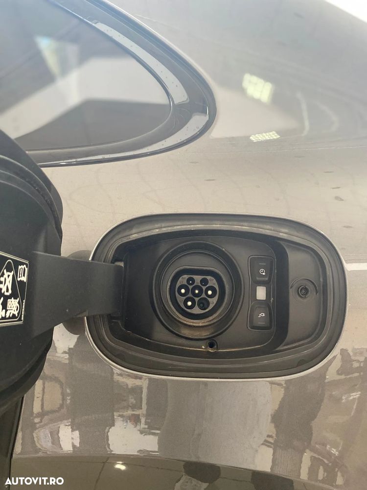 Porsche Cayenne - 12