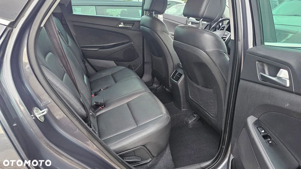 Hyundai Tucson blue 1.7 CRDi 2WD Advantage - 23