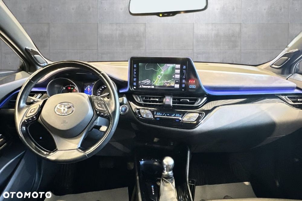 Toyota C-HR Style - 10