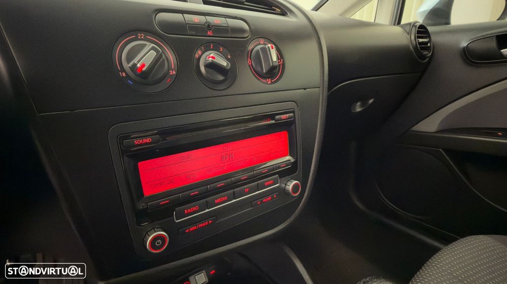 SEAT Leon 1.6 TDI Sport - 24