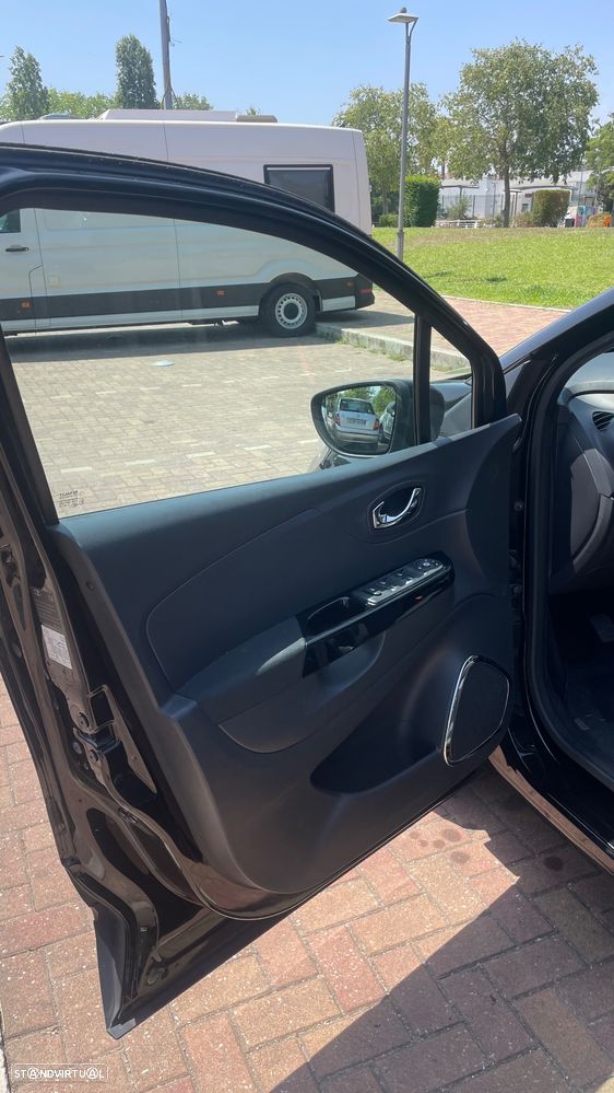 Renault Captur 1.5 dCi Exclusive - 3