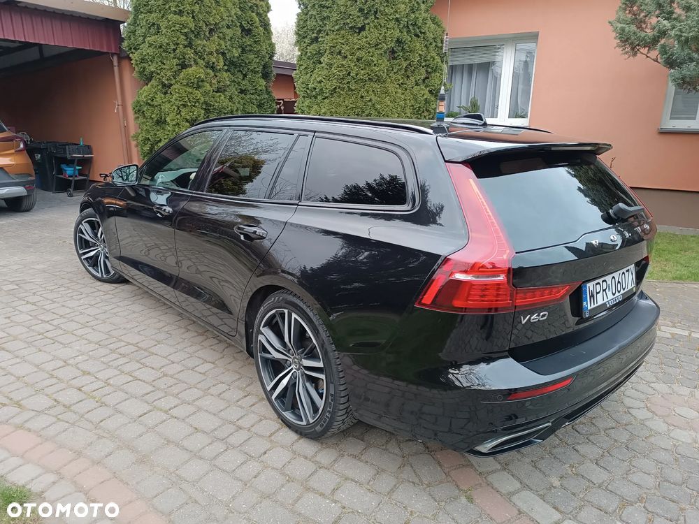 Volvo V60 D3 R-Design - 6