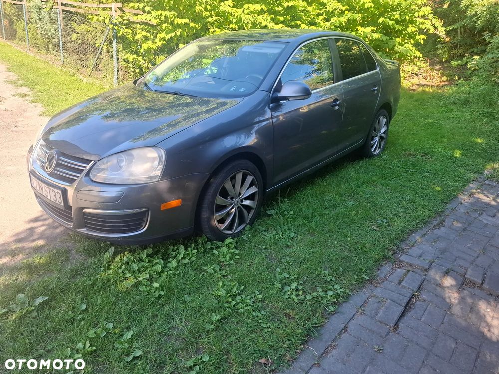 Volkswagen Jetta 2.0 TSI Sportline DSG - 1