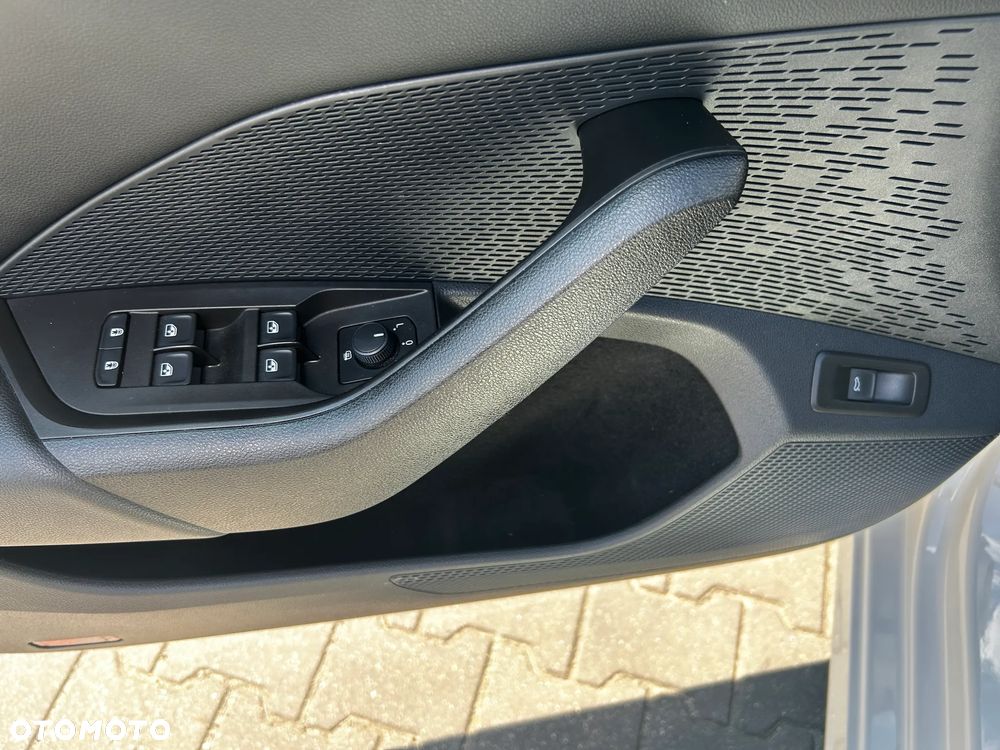 Skoda Octavia 2.0 TDI SCR Ambition DSG - 16