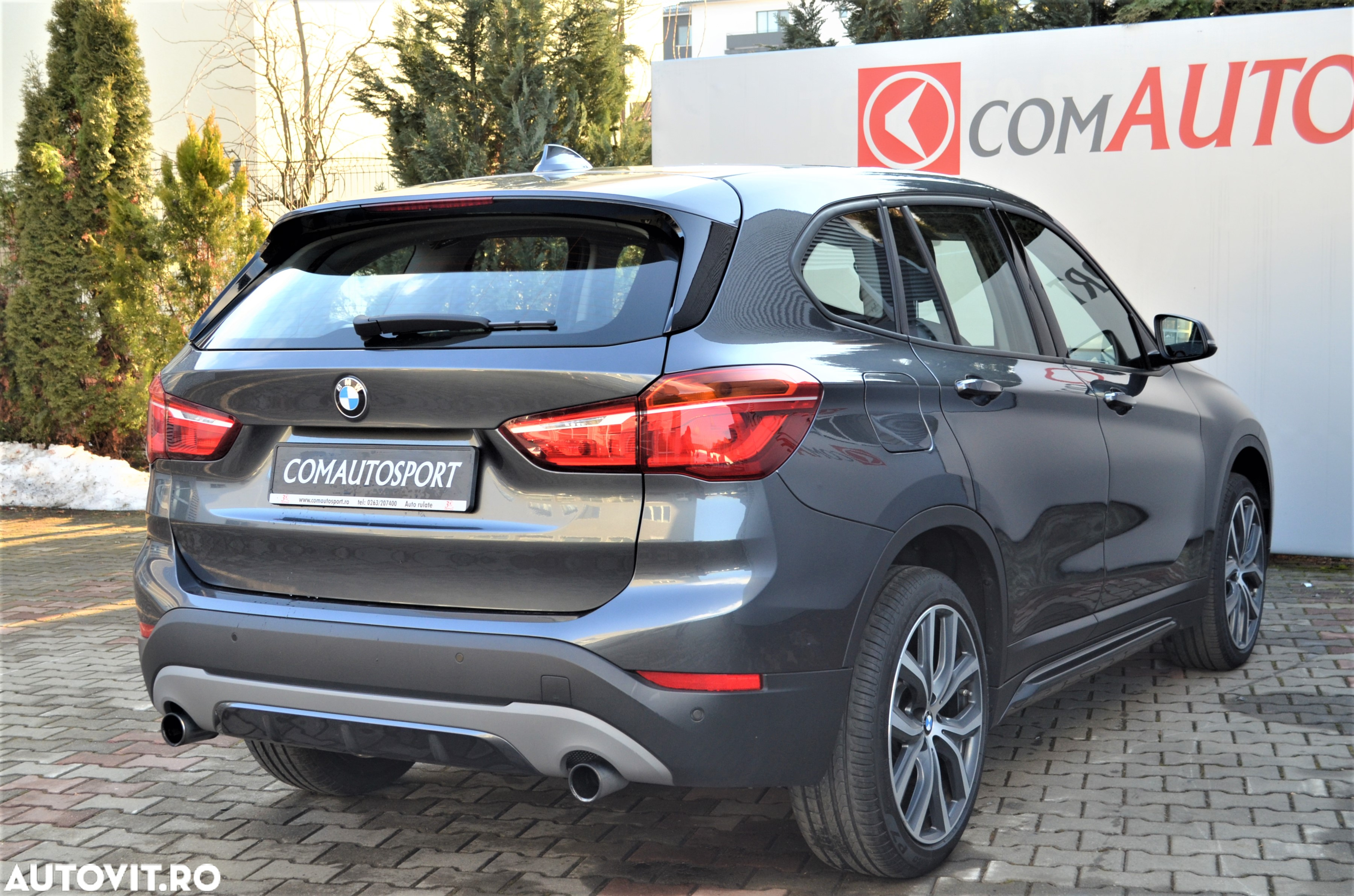 BMW X1 xDrive20i AT - 6