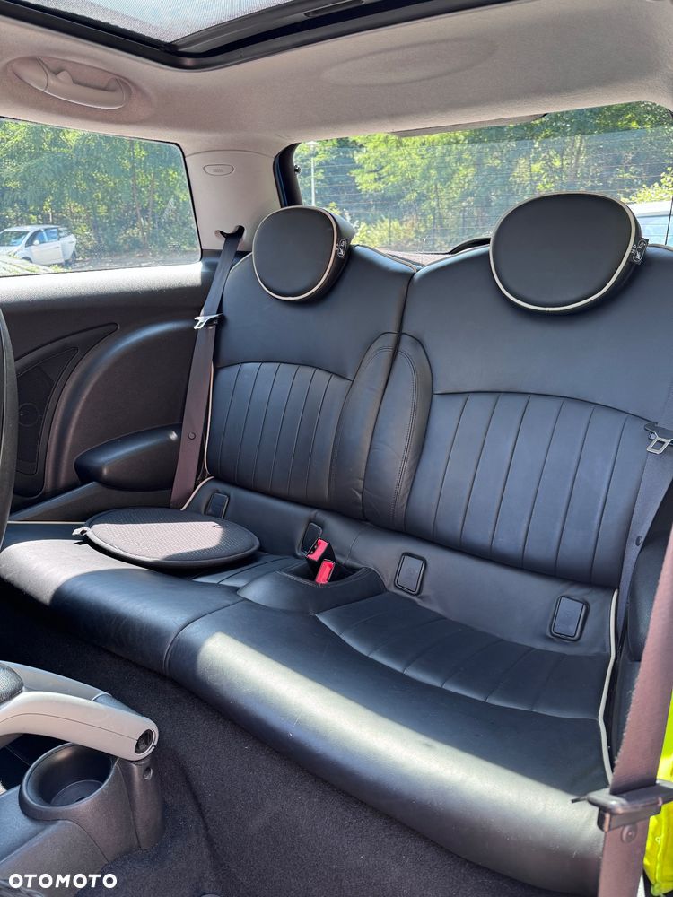 MINI Cooper S Standard - 10