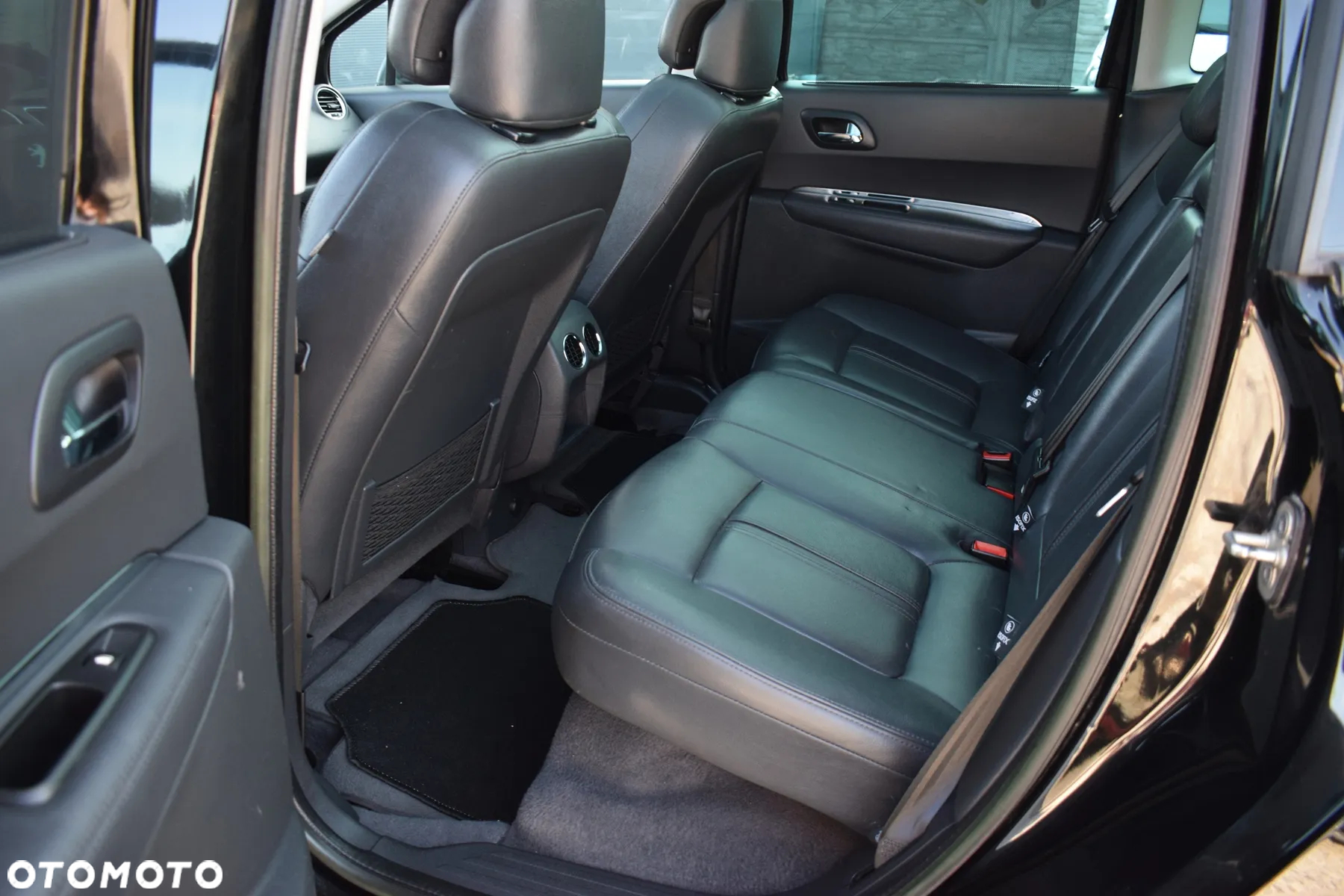 Peugeot 3008 1.6 HDi Premium - 9