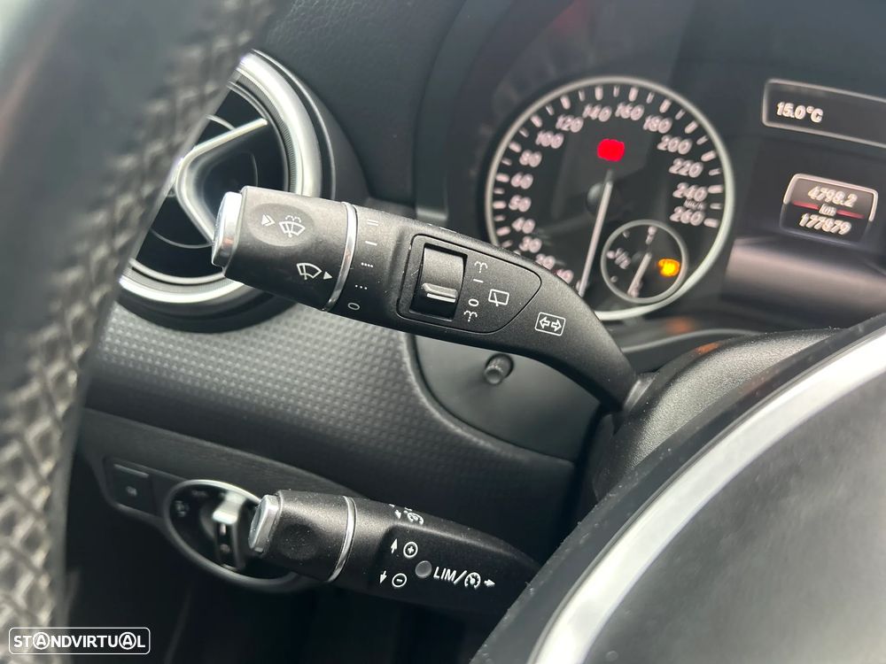 Mercedes-Benz A 180 CDI (BlueEFFICIENCY) Urban - 20