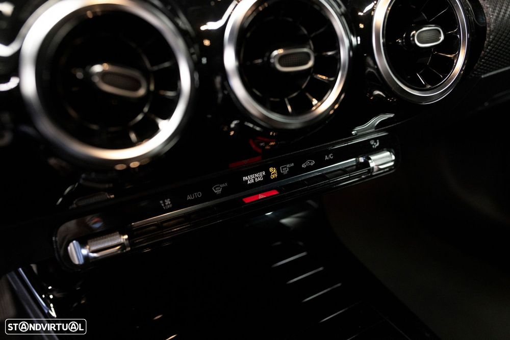 Mercedes-Benz A 180 d Progressive Aut. - 24