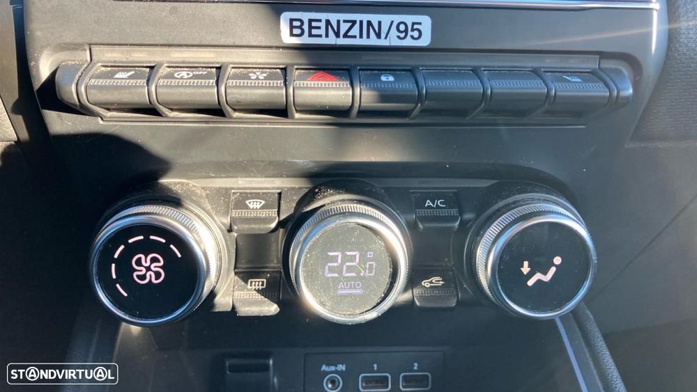 Renault Clio TCe 100 INTENS - 10