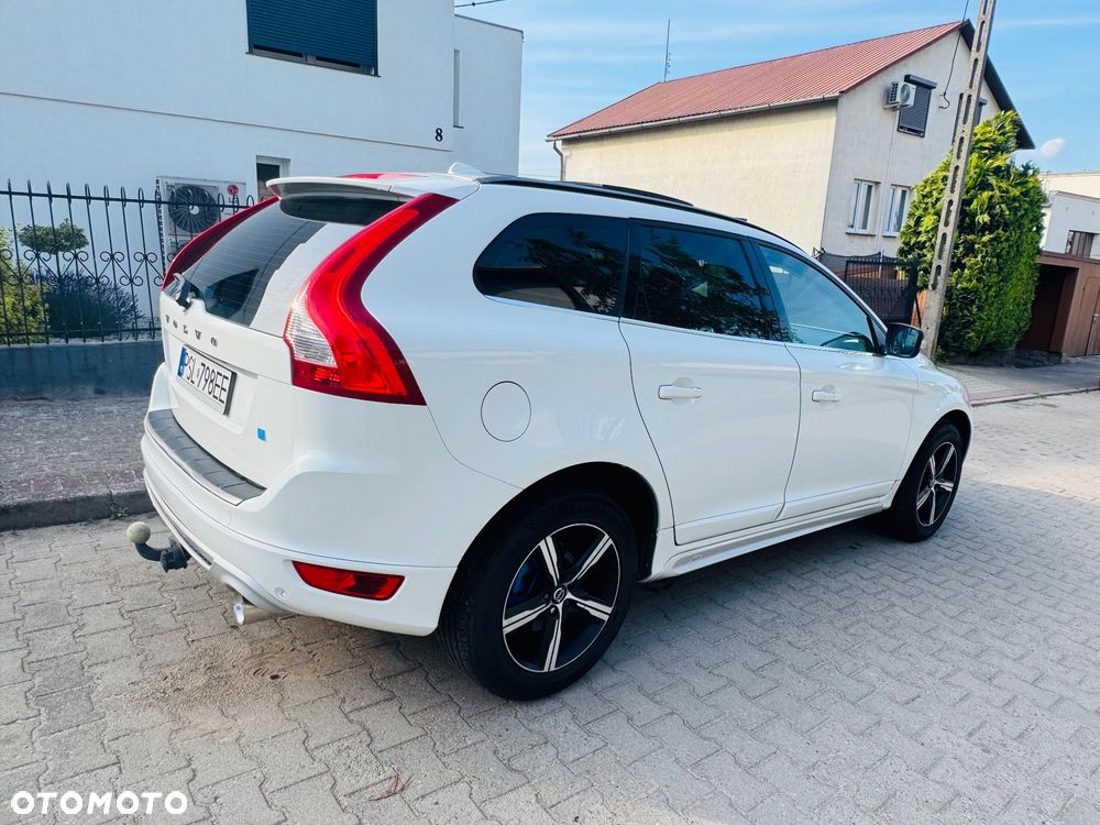 Volvo XC 60 D5 AWD Momentum - 5