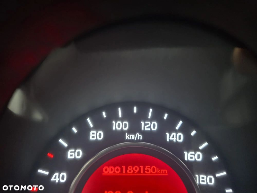 Kia Rio 1.4 Dream Team Edition - 16