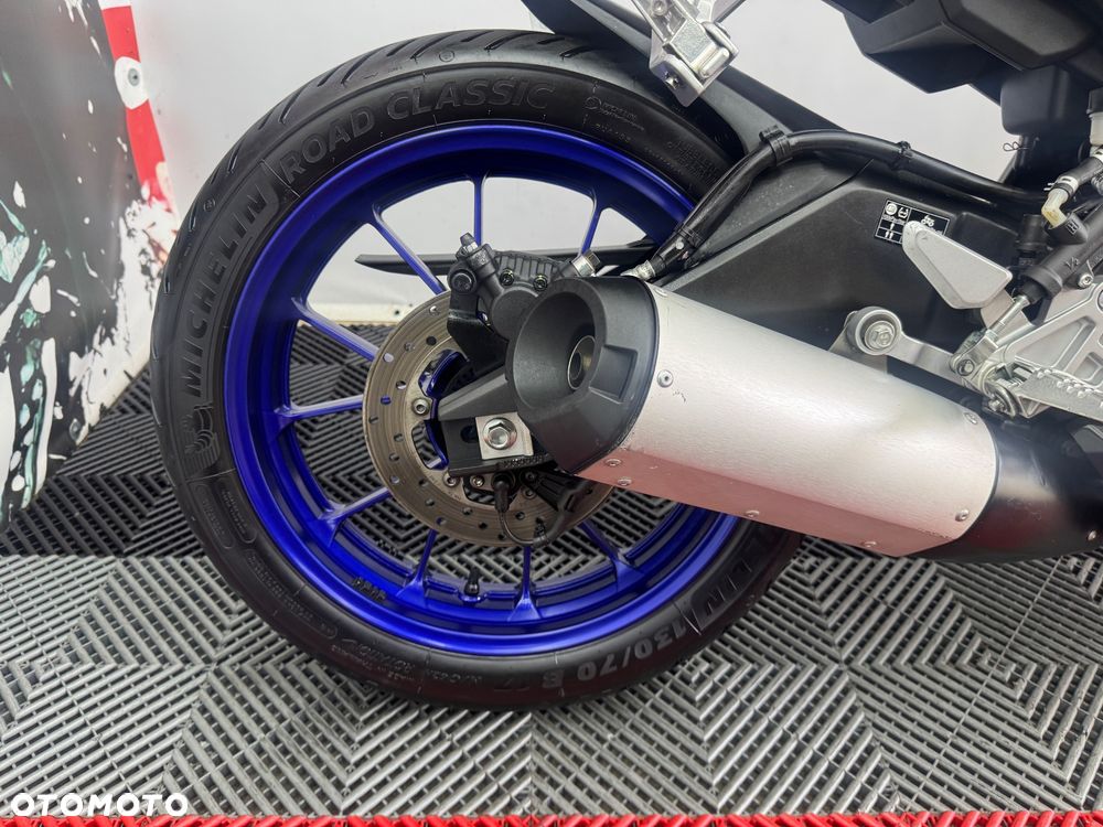 Yamaha MT - 27