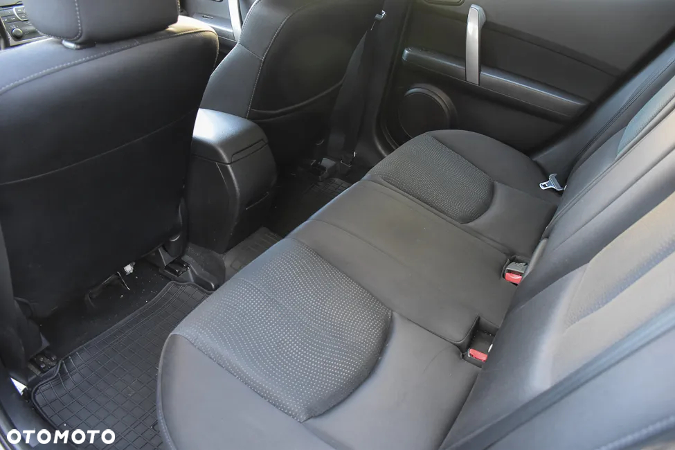 Mazda 6 Sport Kombi 2.0 Exclusive - 35