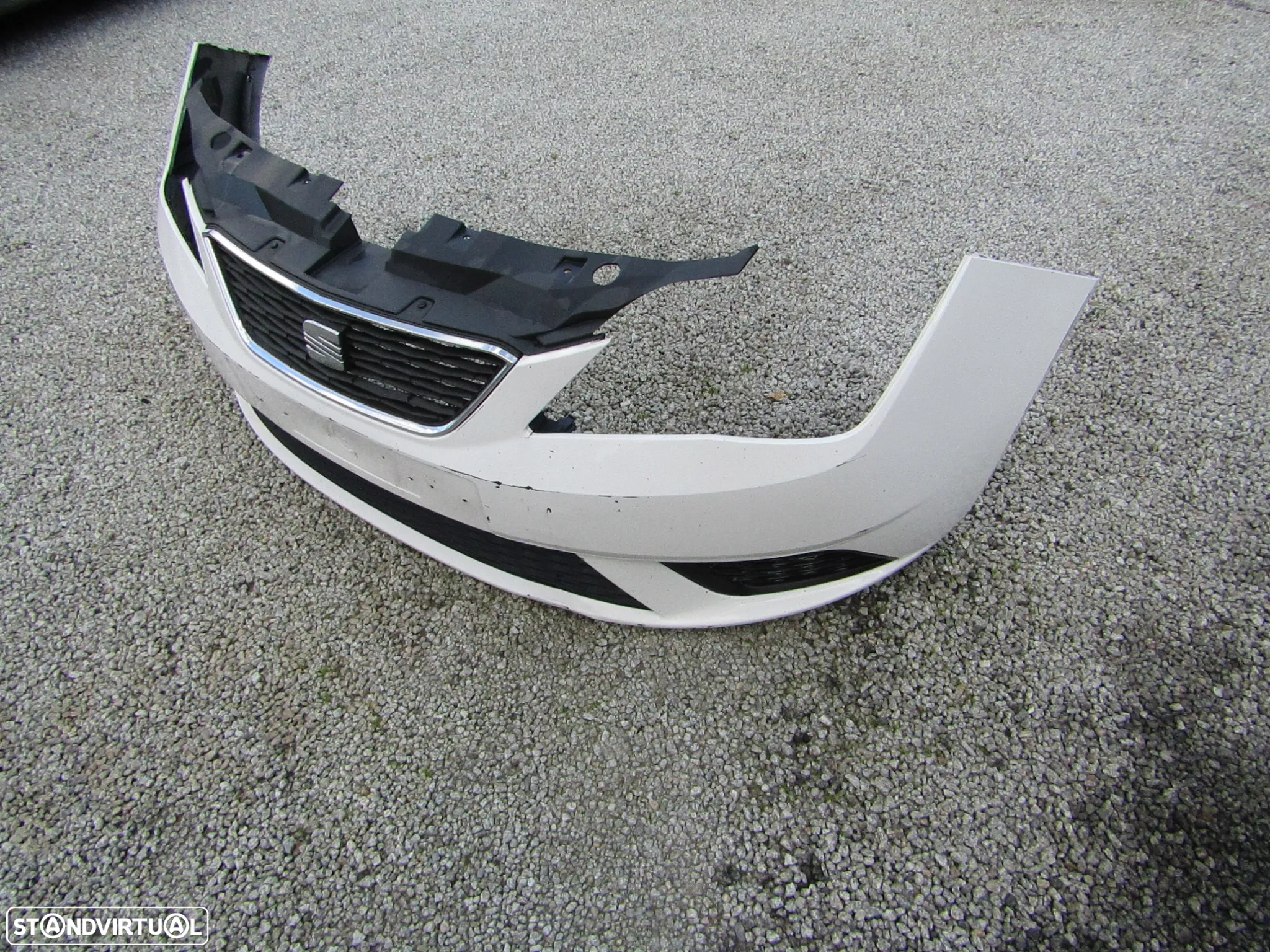 Para-choques Seat Ibiza ano 2013 original , usado (ver descrição) - 2