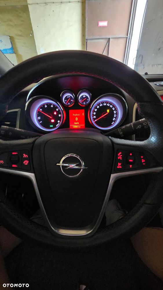 Opel Astra 2.0 CDTI ecoFLEX Start/Stop - 11