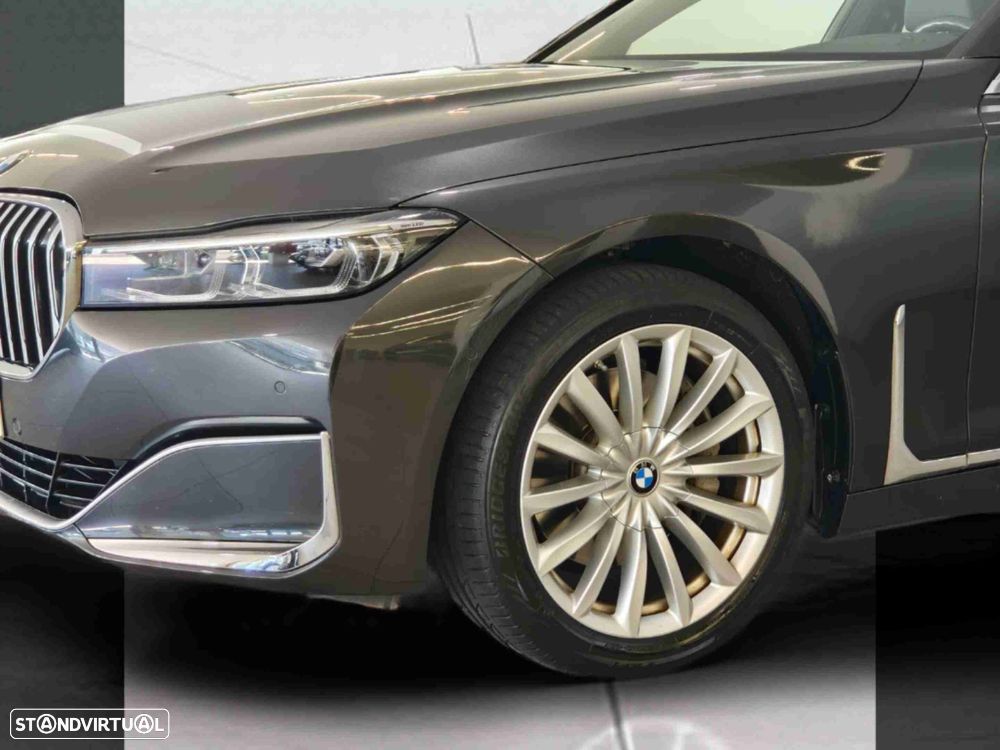 BMW 730 d Pack M Auto — fotografia 6