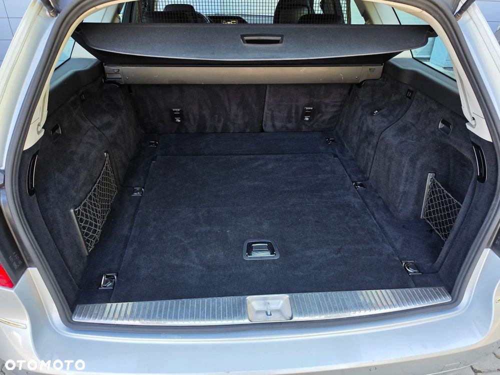 Mercedes-Benz Klasa E 200 CGI BlueEFFICIENCY Automatik Elegance - 20