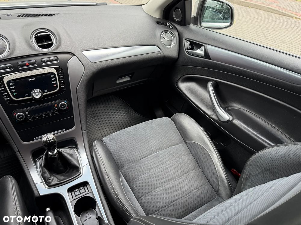 Ford Mondeo 1.6 TDCi ECOnetic Start-Stopp Titanium - 19