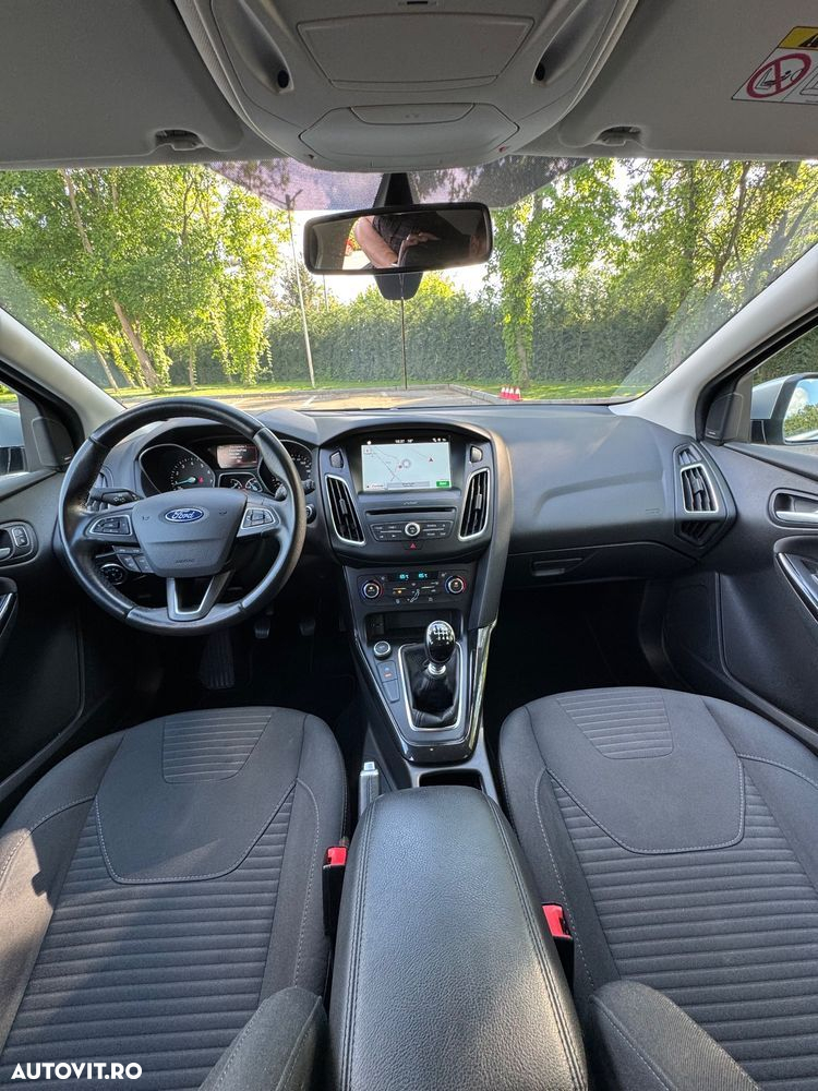 Ford Focus 1.0 EcoBoost Titanium - 12