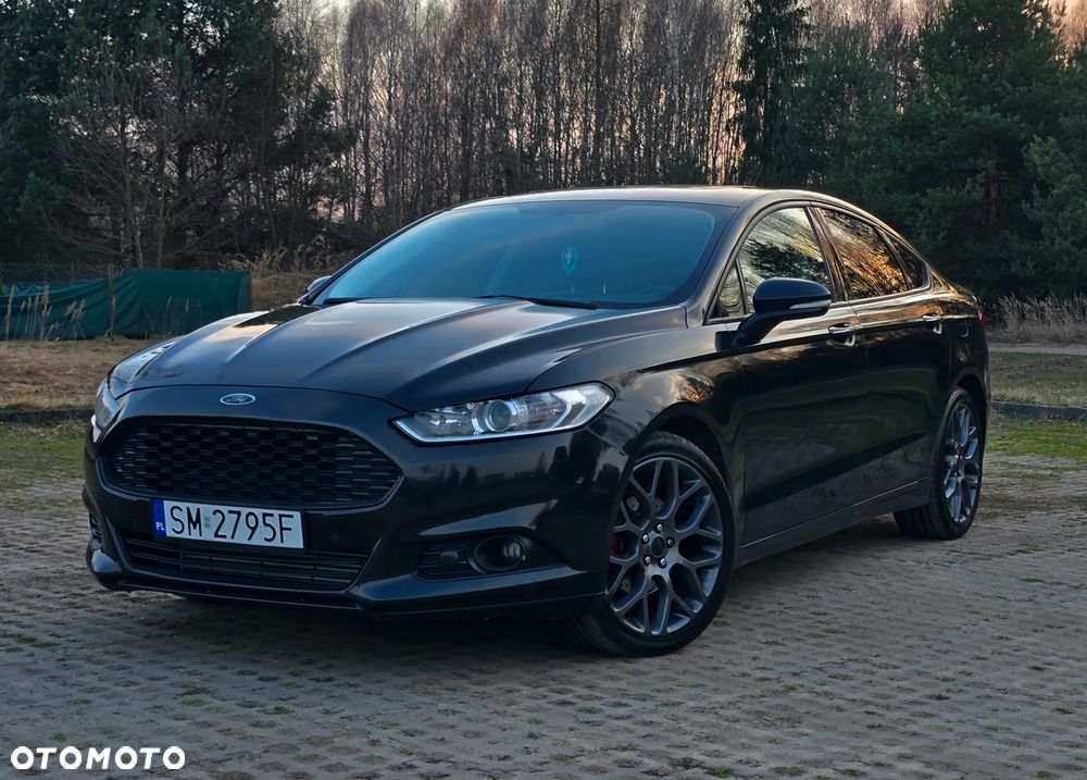 Ford Fusion - 4