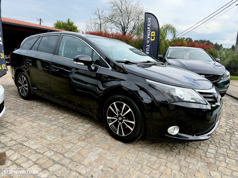 Toyota Avensis SW 2.0 D-4D Exclusive +Navi - 6