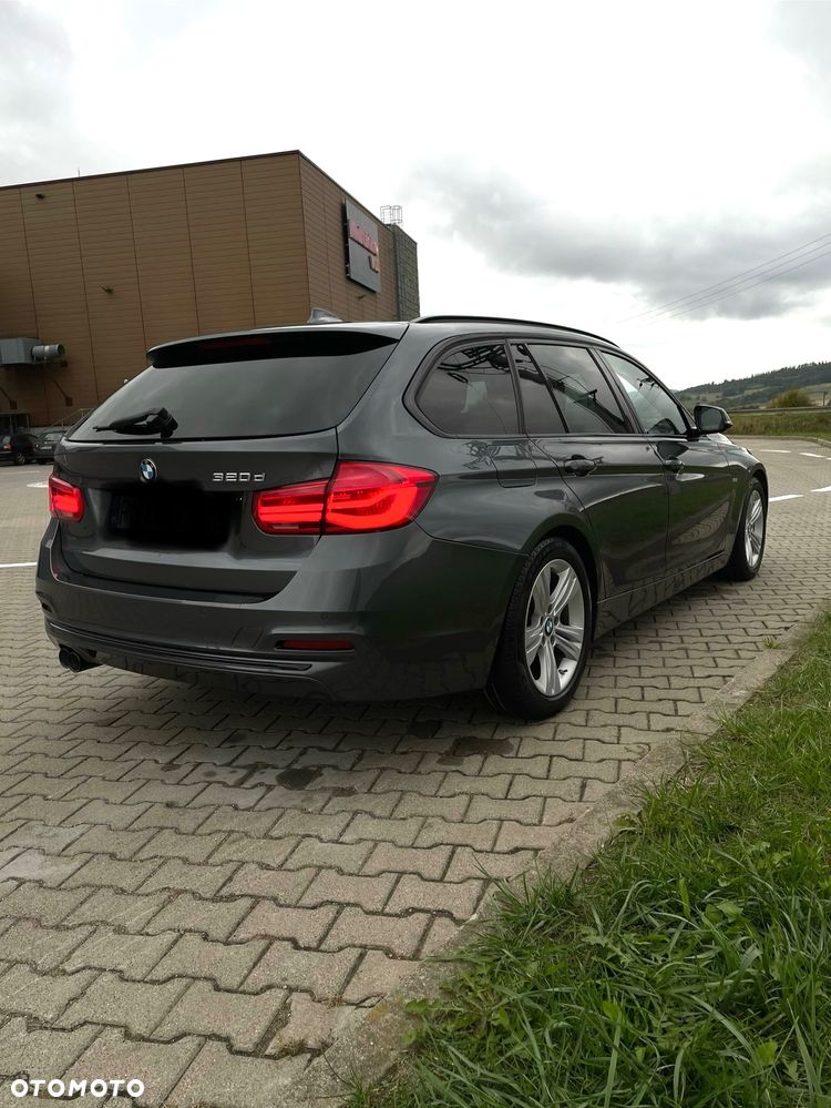 BMW Seria 3 320d Efficient Dynamics Sport Line - 4