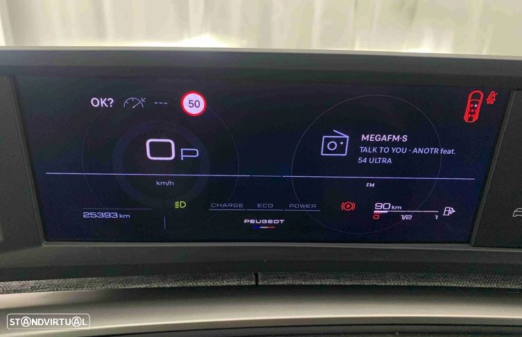 Peugeot 5008 1.2 Hybrid Allure e-DCS6 - 12
