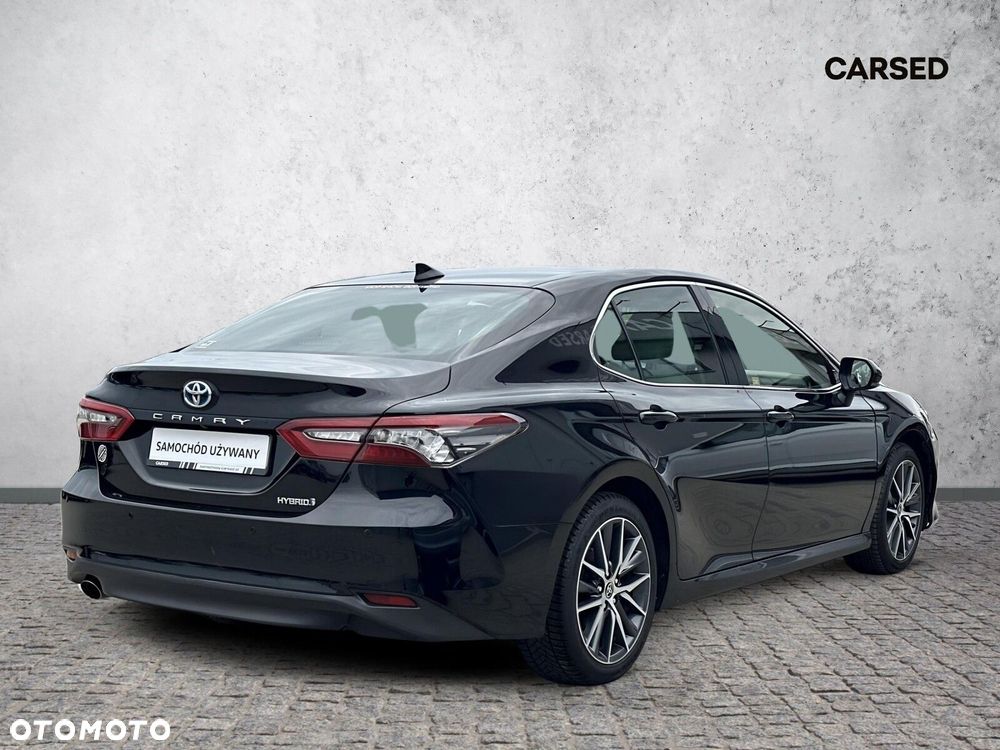 Toyota Camry - 3