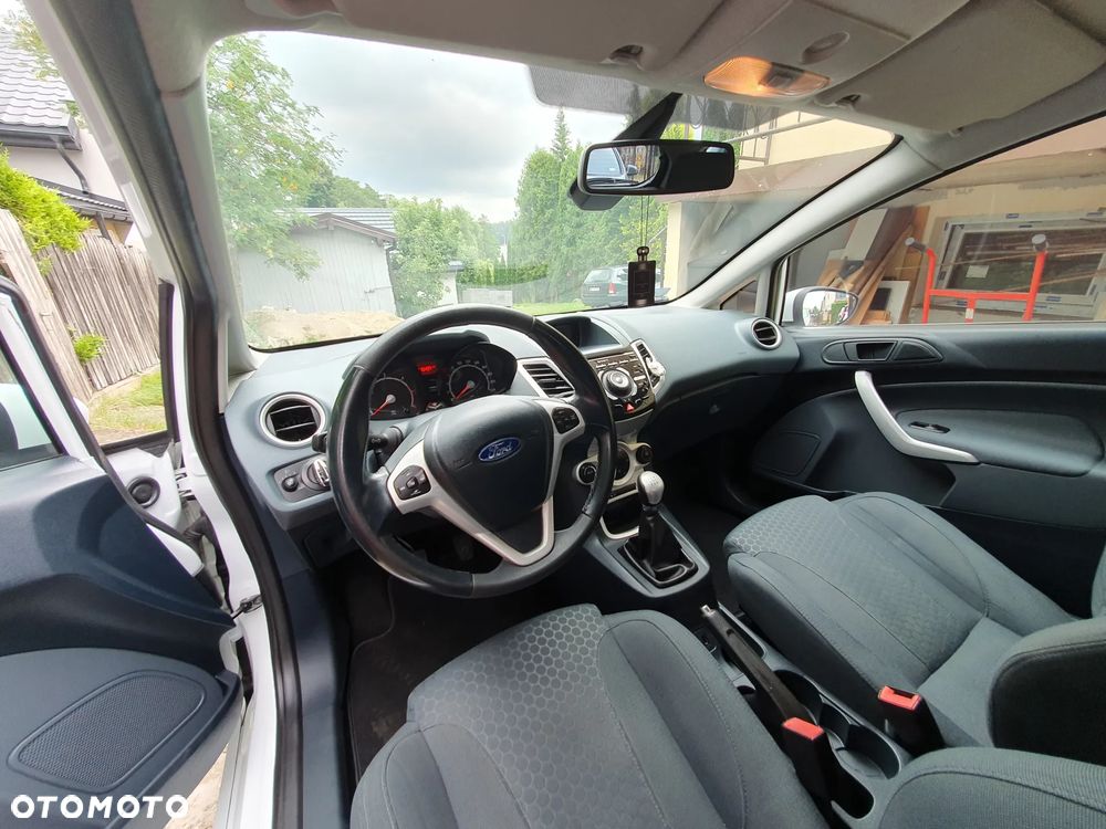 Ford Fiesta 1.6 TDCi DPF Sport - 10