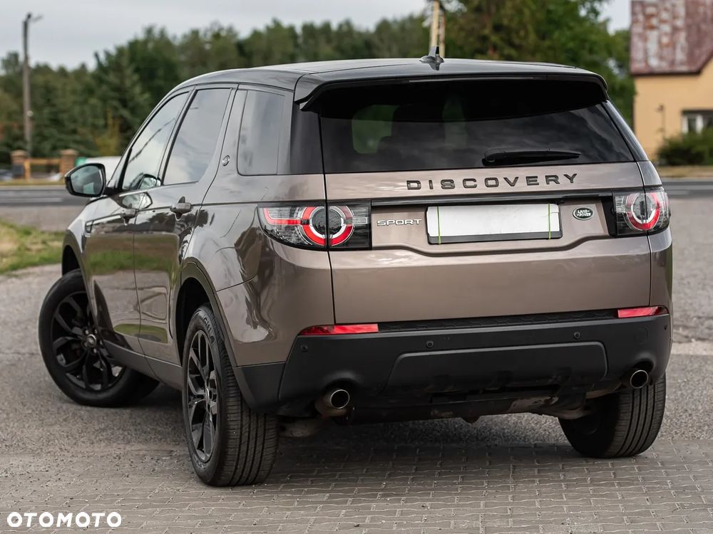 Land Rover Discovery Sport - 8