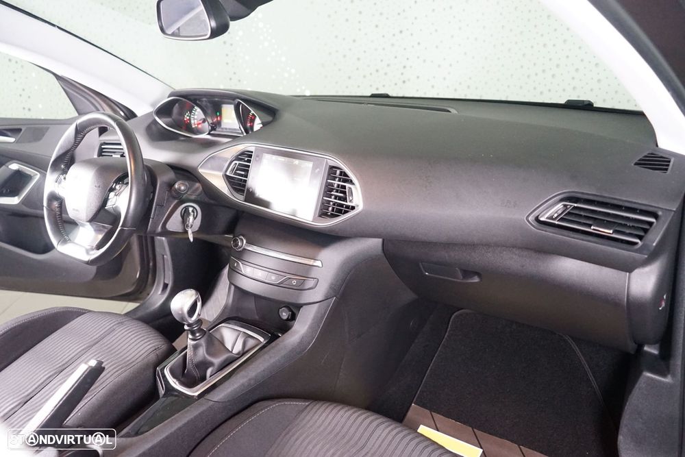 Peugeot 308 SW 1.6 BlueHDi Allure - 16