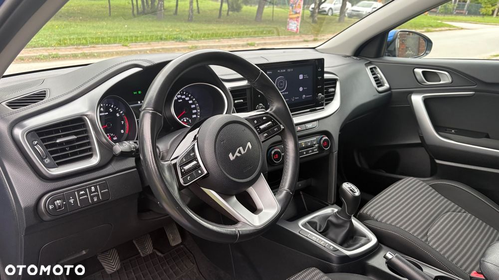 Kia Ceed - 13